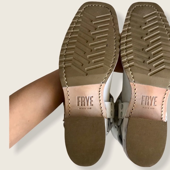 Frye Harness 8R White Distressed Cowboy Calf Boots - Picture 13 of 16